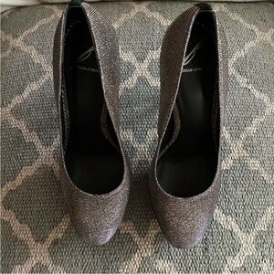 B Brian Atwood Heels Size 7